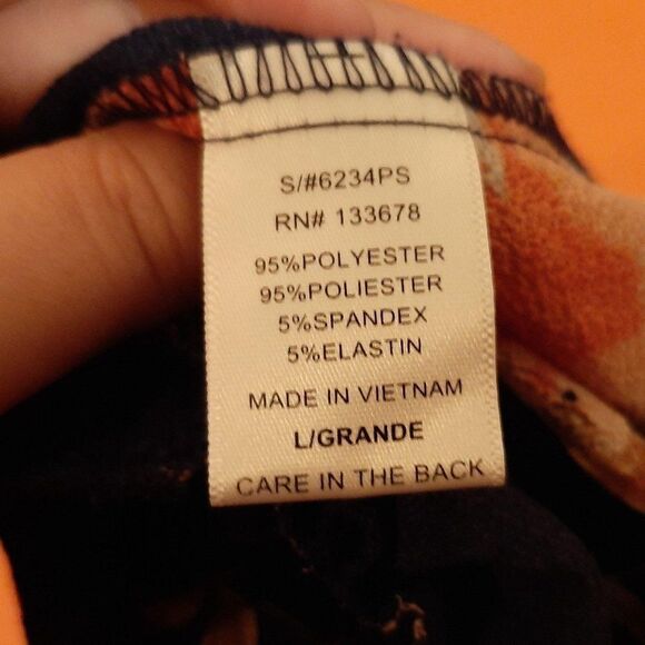 🖤 4/$20 🖤 - Picture 4 of 4